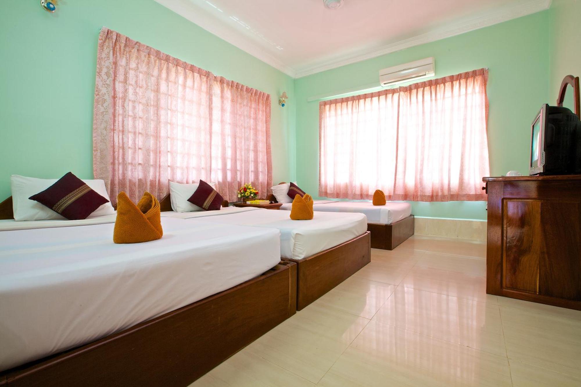 Damnak Riverside Villa Siem Reap Luaran gambar