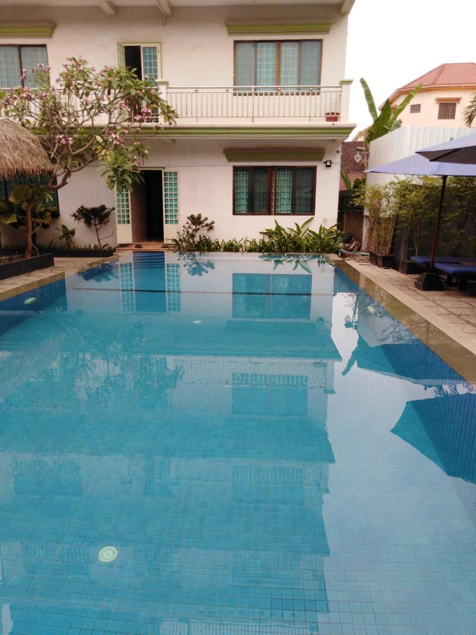 Damnak Riverside Villa Siem Reap Luaran gambar